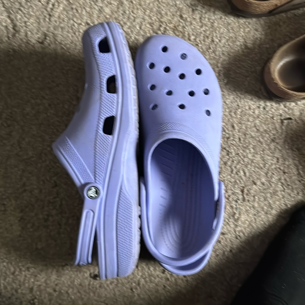 Men’s Periwinkle Crocs Size 15